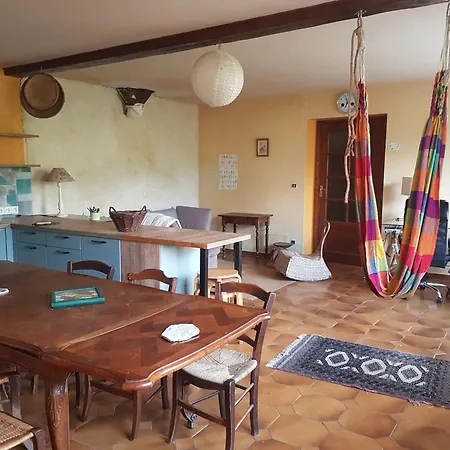 Hébergement de vacances Location Ariège Montagne Rivière Ours 10 Personnes Ou Moins *